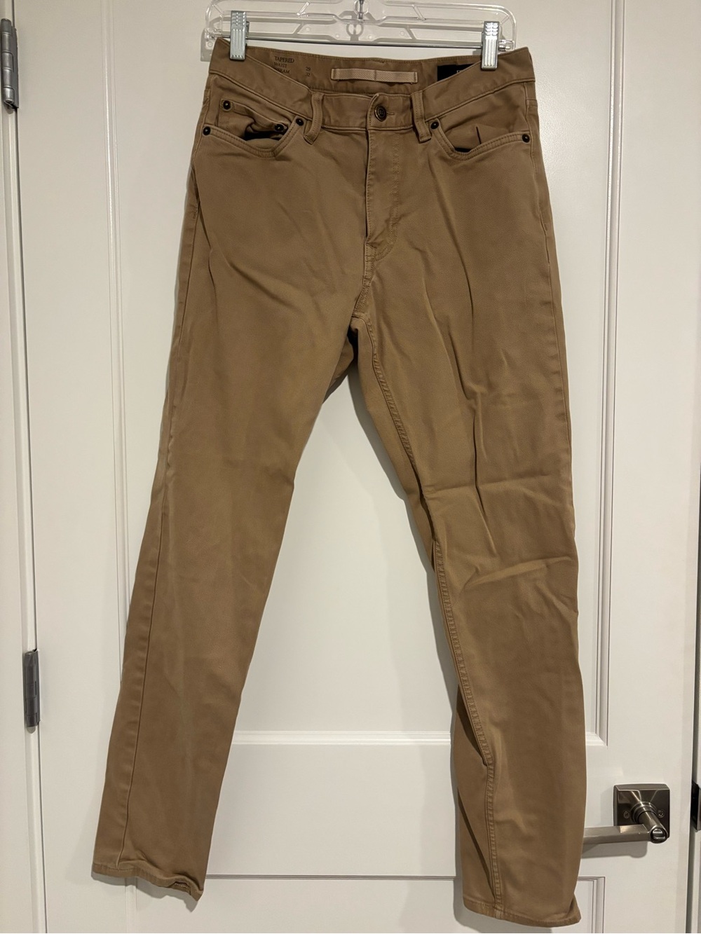 Banana Republic Slim Straight Men's Jeans in Tan